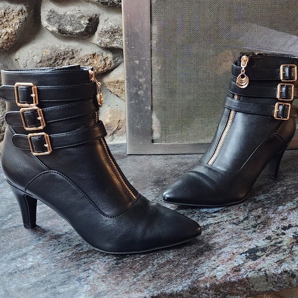 NWOT IDIFU Buckle Strap Ankle Booties Size 10 - Picture 2 of 16